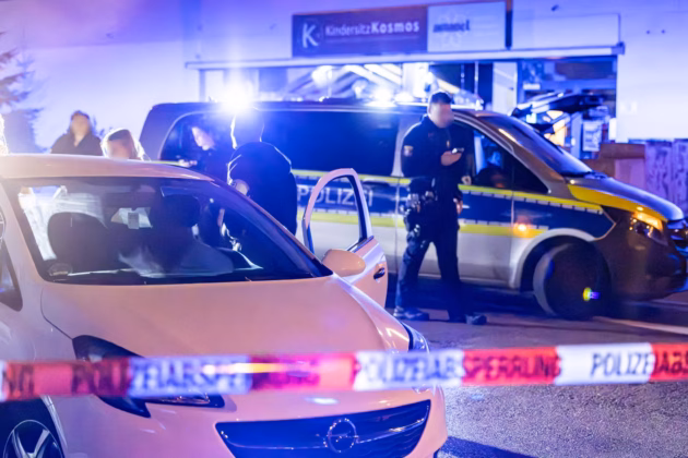 Symbolbild: Polizeieinsatz nach Schüssen, 19.09.2026. Foto: IMAGO / Richie Sanders